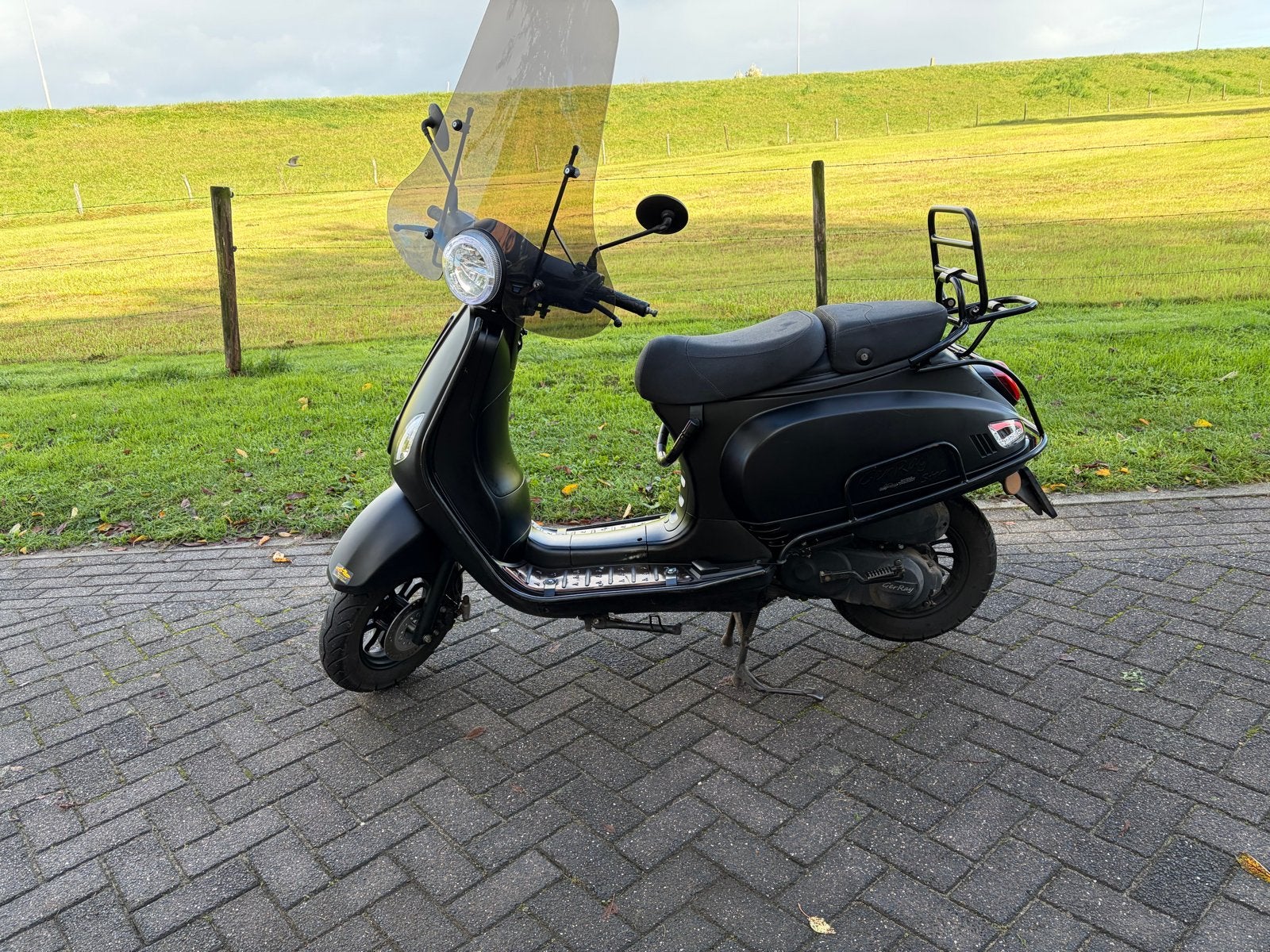 GerRay Star Scooter - Mat Zwart, Ophalen, Gebruikt, Maximaal 45 km/u
