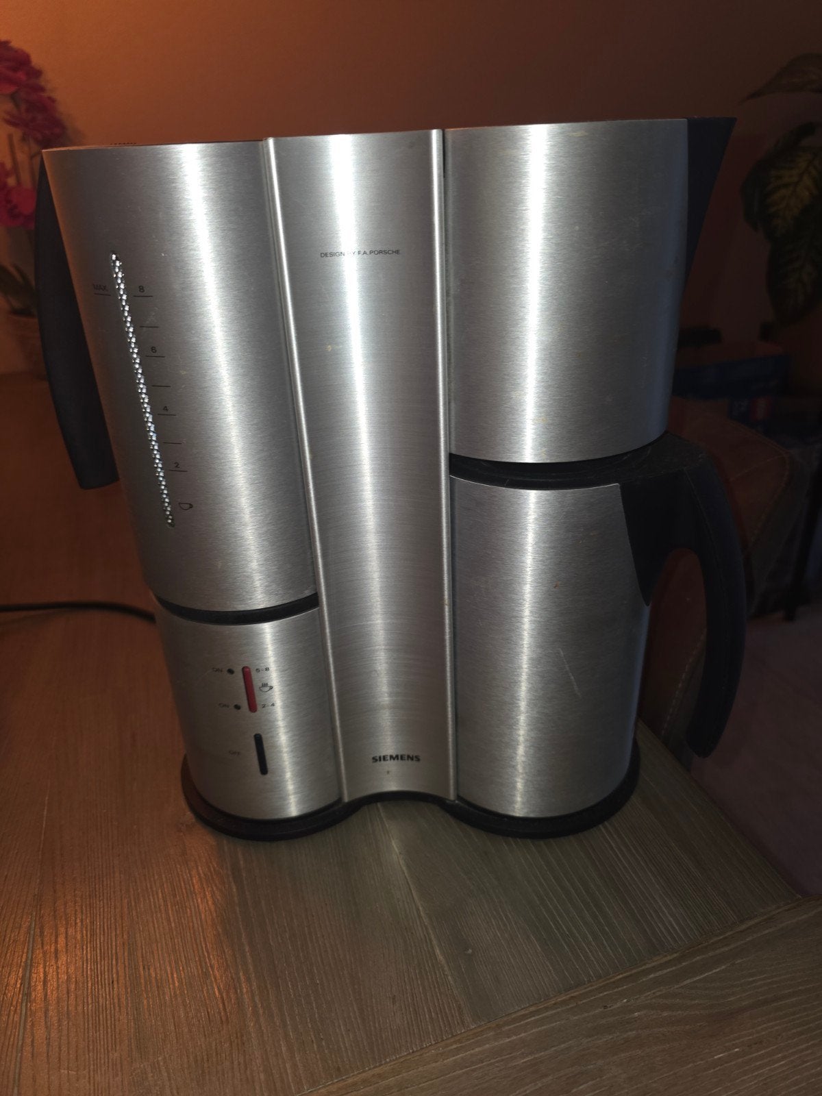 Siemens Porsche Design Koffiezetapparaat - Strak Design, Gebruikt, 10 kopjes of meer, Koffiemachine, Gemalen koffie