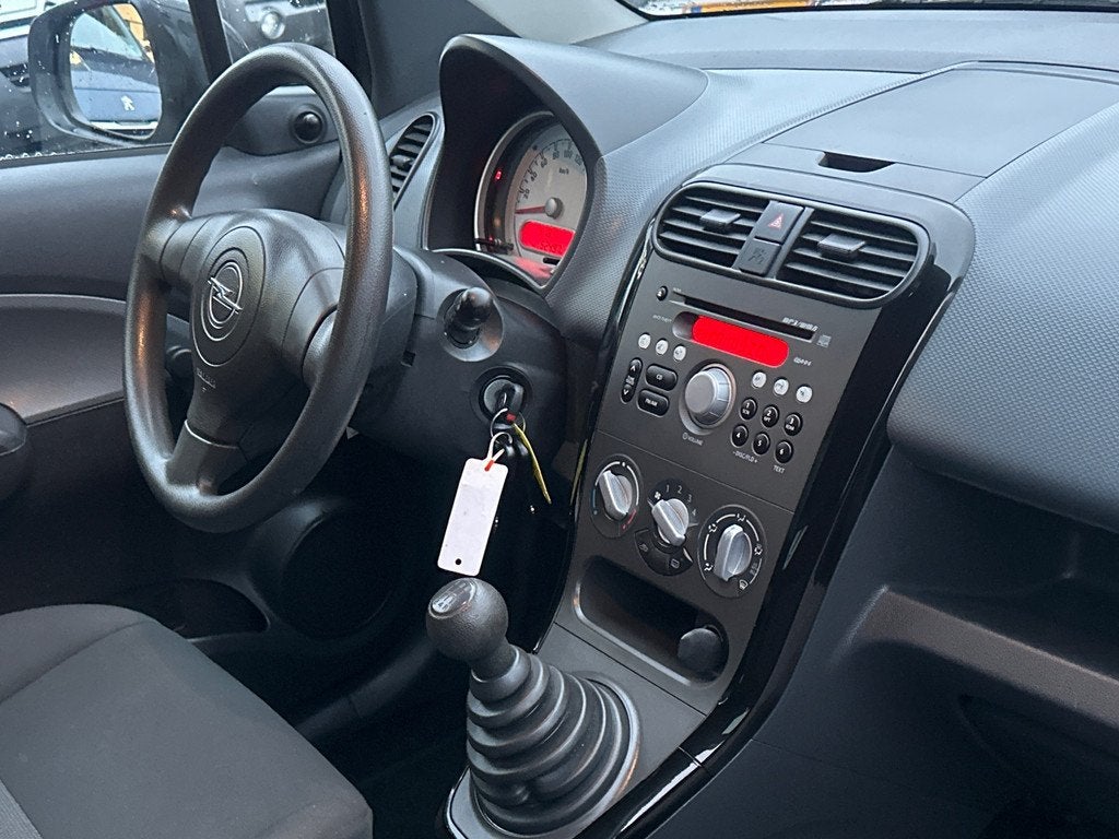 Opel Agila 1.0 Selection Nieuw Apk Lage KM Nette auto, Auto's, Opel, Euro 5, Gebruikt, 31 €/maand, Origineel Nederlands