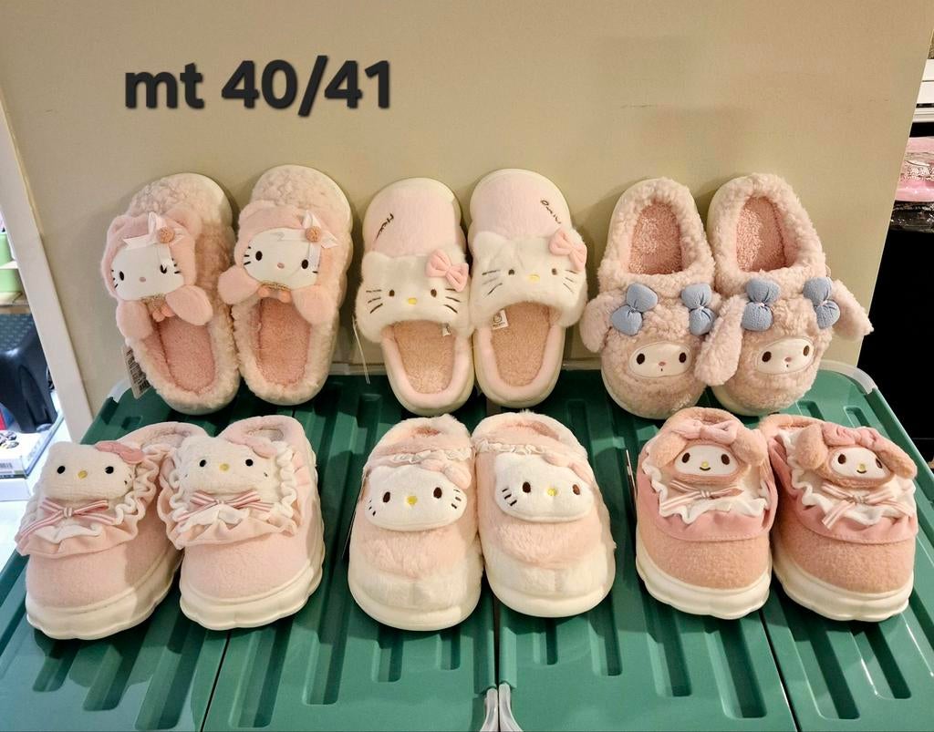 Sanrio slippers/pantoffels Hello Kitty,  Melody, Cinnamoroll, Ophalen of Verzenden, Nieuw, Pantoffels of Sloffen