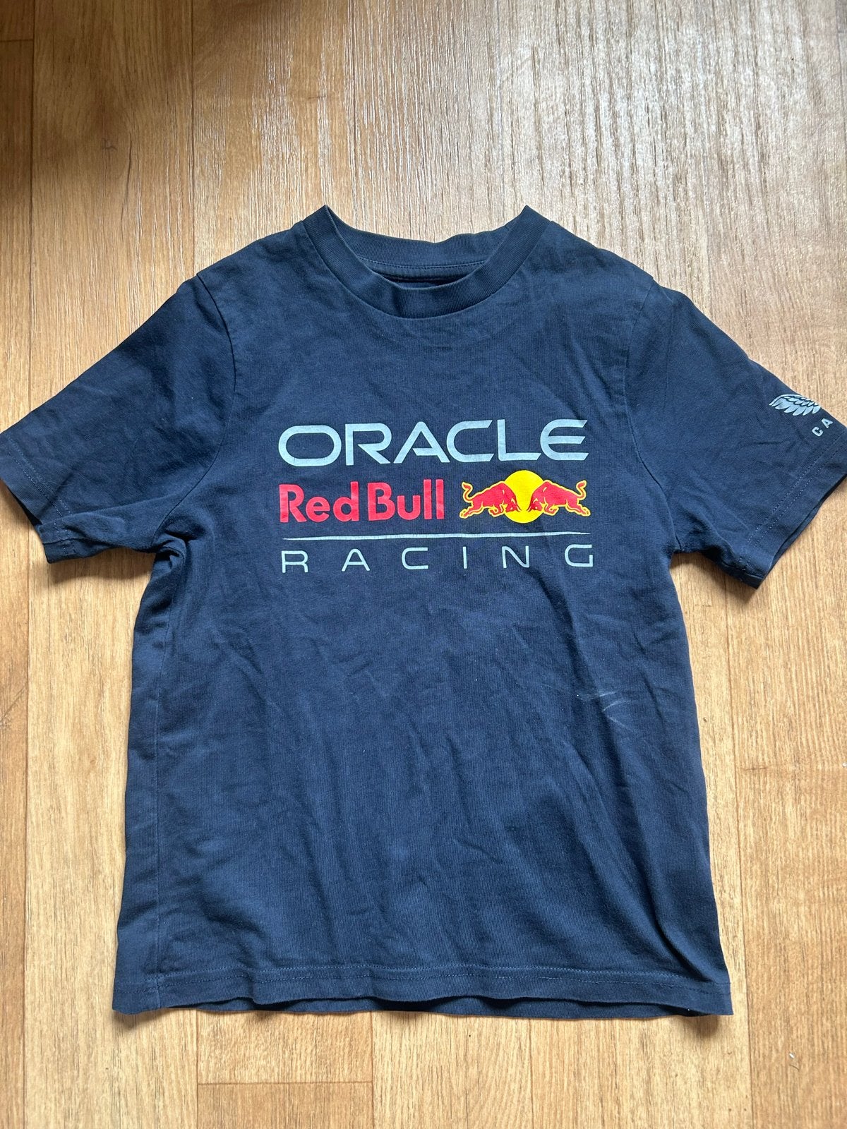 Castore Red Bull Racing shirt voor kinderen - Maat M (140cm), Ophalen of Verzenden, Zo goed als nieuw, Jongen of Meisje, Shirt of Longsleeve