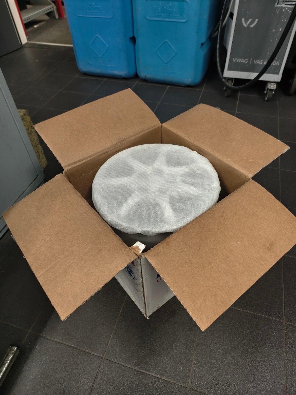 Velgenset 5x114.3 7Jx16 ET48 - Anzio silver light metallic, Ophalen of Verzenden, 16 inch, Zomerbanden, Velg(en)