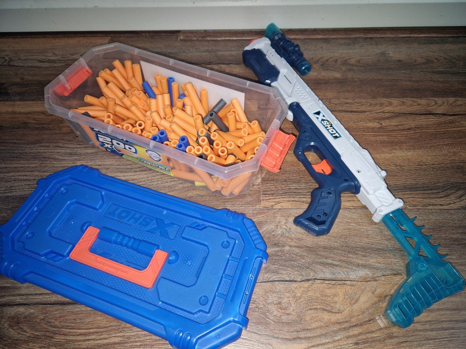 Xshot pistool, met 100+ foam sticks, Ophalen, Zo goed als nieuw