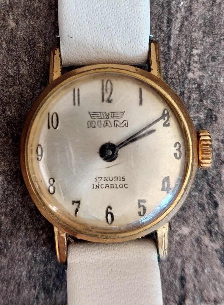 2 horloges dames waaronder een gouden., Overige merken, Ut, Ophalen of Verzenden, Leer