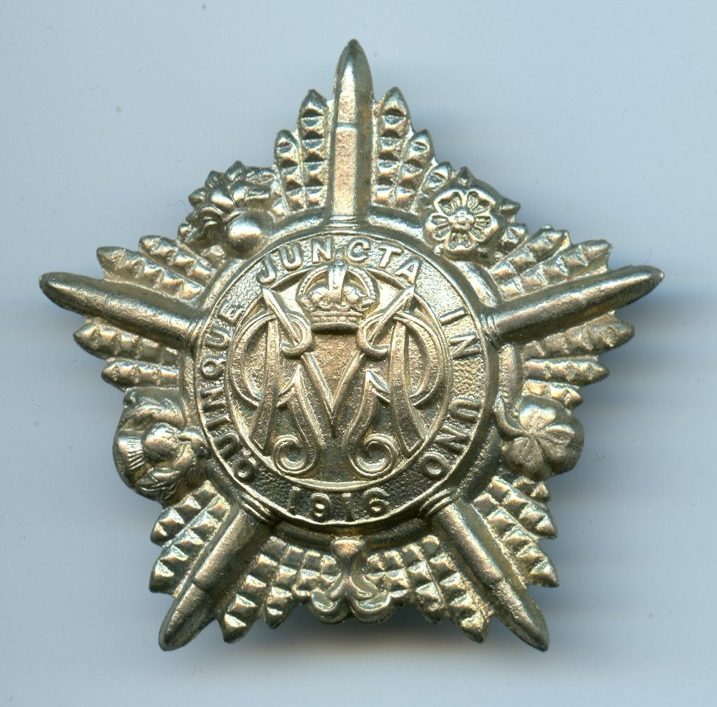 WO1/WO2 British Guards Machine Gun Regiment Cap Badge (2), Verzenden, Landmacht, Engeland, Embleem of Badge