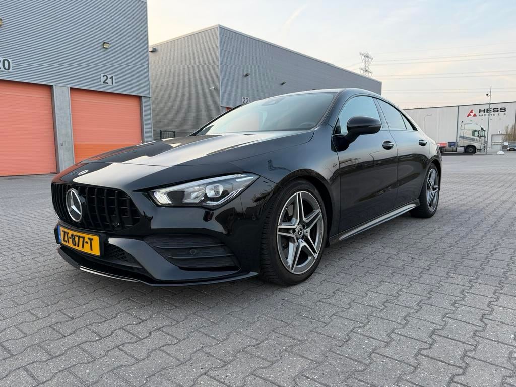 Mercedes-Benz CLA 200 AMG 163pk 7G-DCT 2019 Zwart, Auto's, CLA, 4 cilinders, Origineel Nederlands, Bedrijf