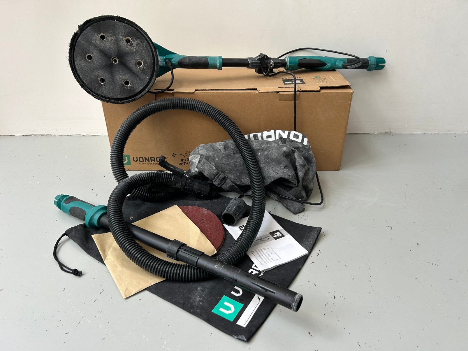 vonroc wand/plafond schuurmachine, Doe-het-zelf en Verbouw, Ophalen, Zo goed als nieuw, 1200 watt of meer, Overige typen