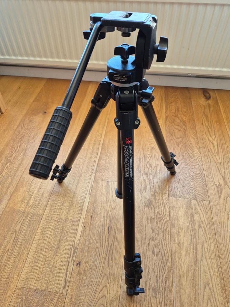 Manfrotto 144B Professional Tripod + Manfrotto 128 kop, Ophalen of Verzenden, 175 cm of meer, Driepoot