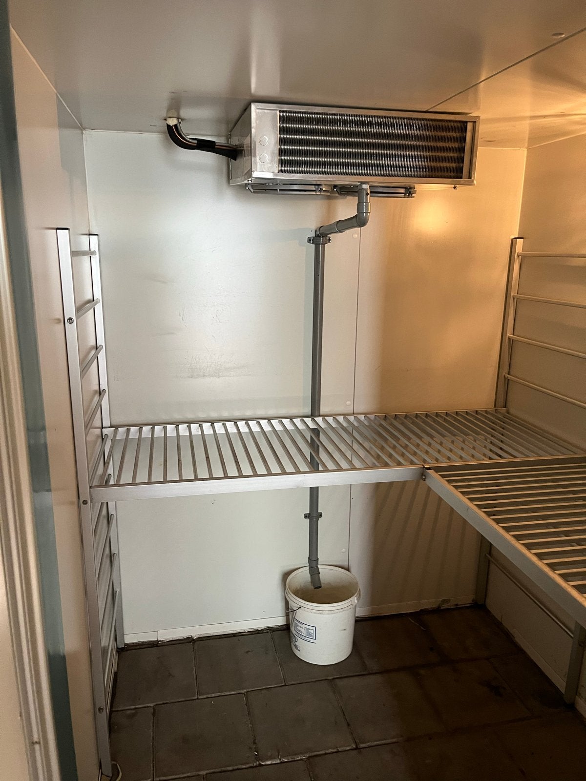 Professionele Koelcel met Rekken en Koelunit, Ophalen, Gebruikt, 200 liter of meer, 60 cm of meer