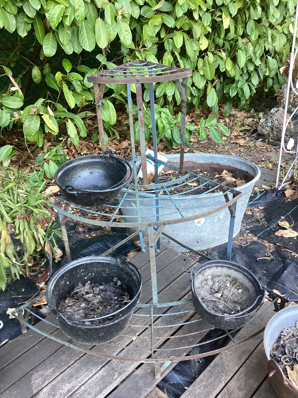 Bloemenrek met potten, Tuin en Terras, Bloembakken en Plantenbakken, Ophalen, Gebruikt, Minder dan 30 cm, Rond