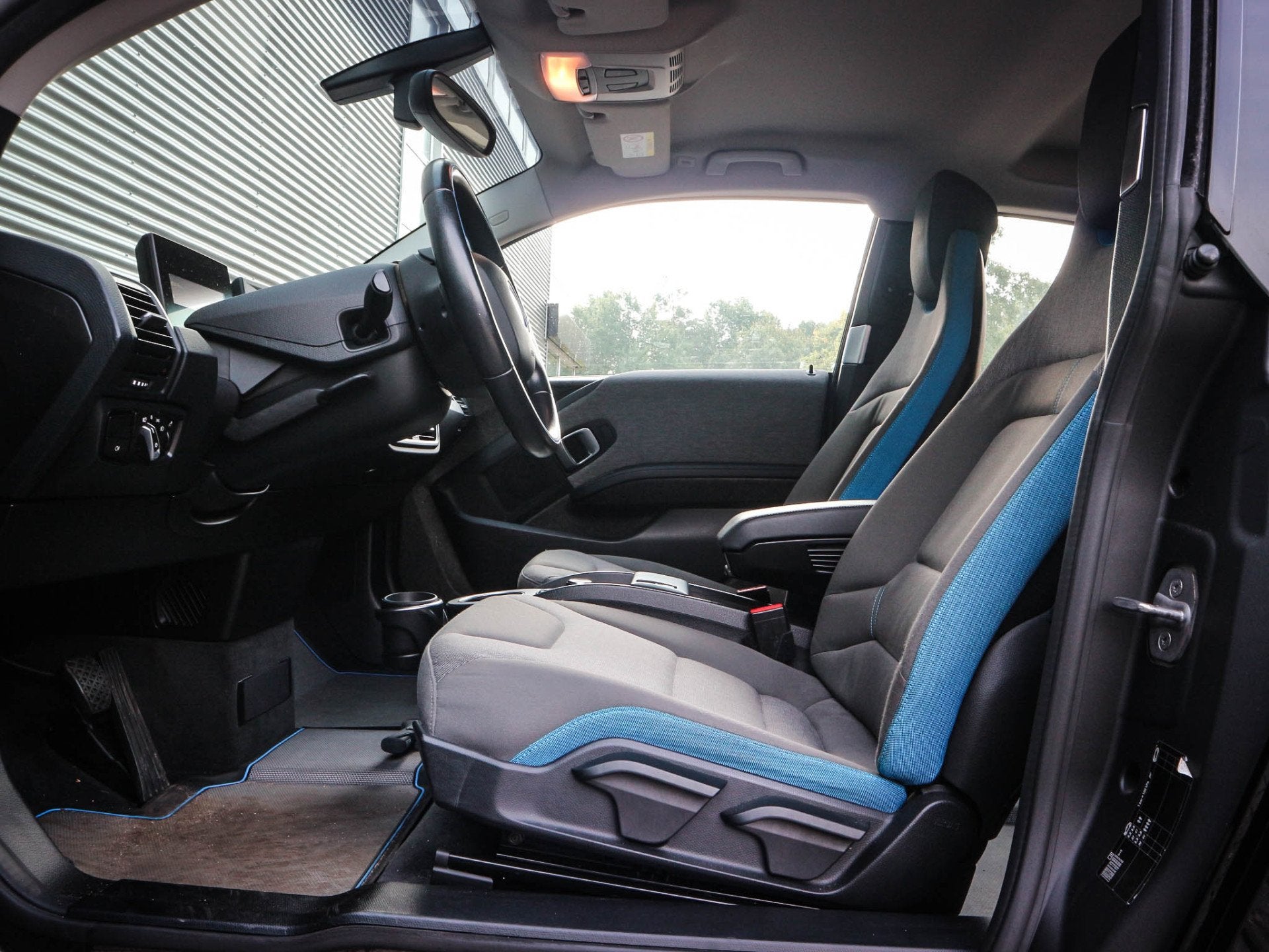 BMW i3 Basis Comfort 22 kWh Clima | Cruise | Navi | Led | 20, Auto's, Automaat, Gebruikt, Zwart, 4 stoelen