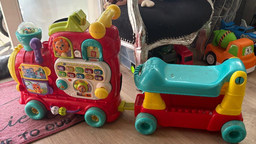 Vtech rijd locomotief, Kinderen en Baby's, Speelgoed | Vtech, Ophalen of Verzenden, Gebruikt, 6 maanden tot 2 jaar