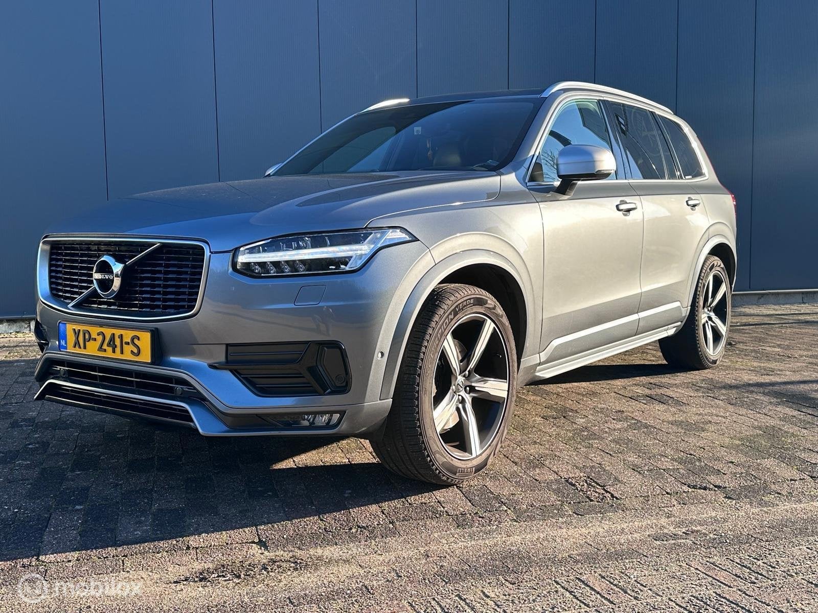 Volvo XC90 2.0 D5 AWD R-Design, Gebruikt, Euro 6, 4 cilinders, 1969 cc