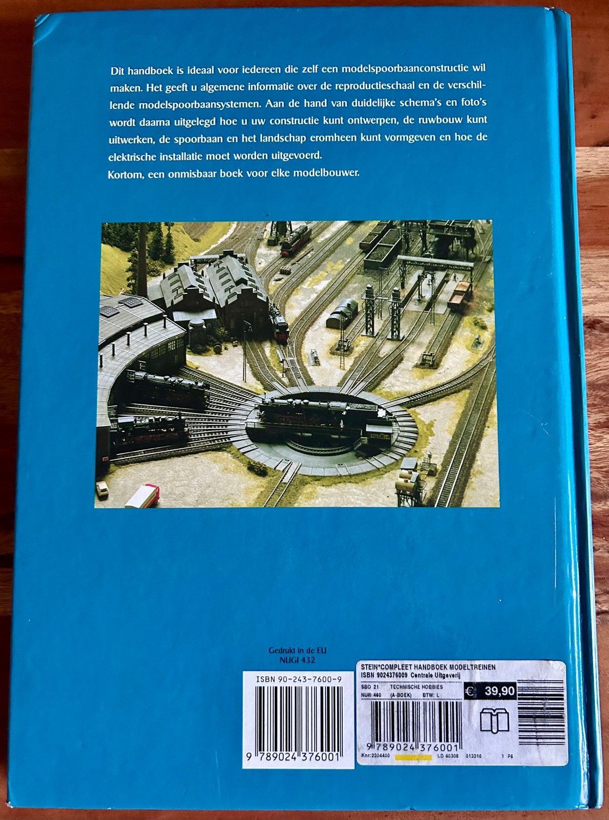 Compleet handboek Modeltreinen - Bernhard Stein - 2001, Ophalen of Verzenden, Zo goed als nieuw, Gelijkstroom of Wisselstroom