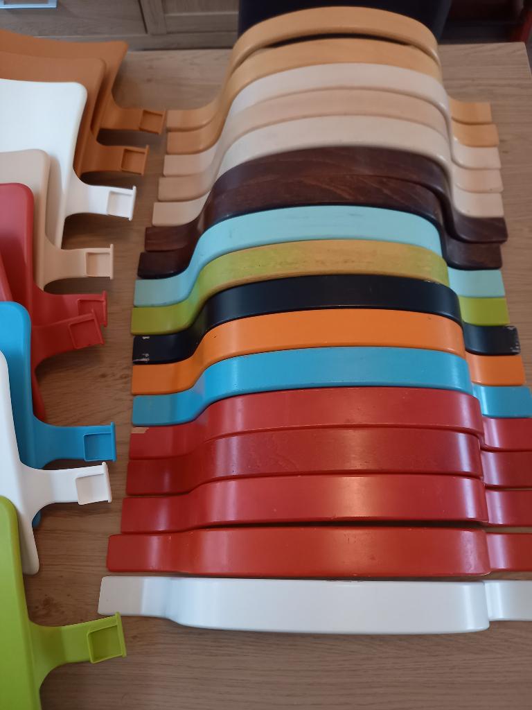 Stokke houten beugel voor kinderstoel, € 20 en € 30 per stuk, Ophalen, Gebruikt, Meegroeistoel, Stoelverkleiner