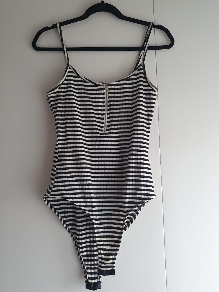 Primark gestreepte body Top  -  38   M  jusa17, Kleding | Dames, Maat 38/40 (M), Primark, Zwart, Ophalen of Verzenden
