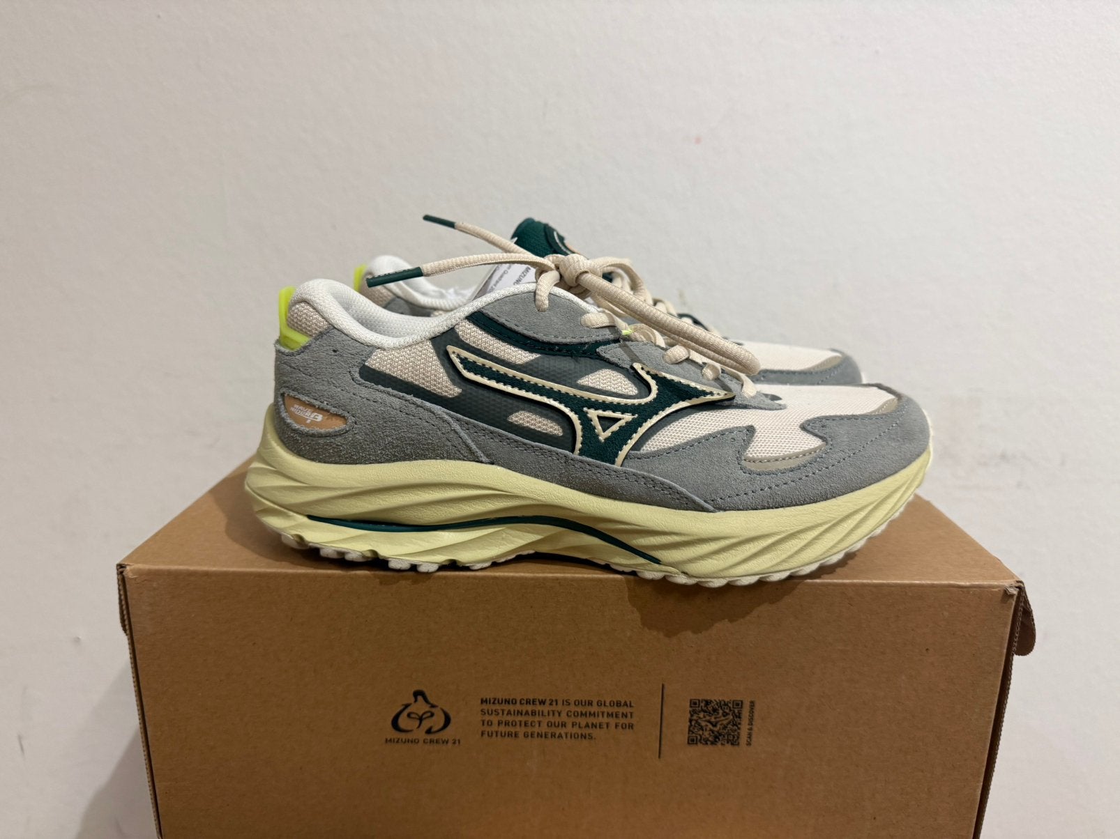 Te koop nieuwe Mizuno Wave Rider Beta maat 37, Postlaan 3, Nieuw, Ophalen of Verzenden, 123@home.nl