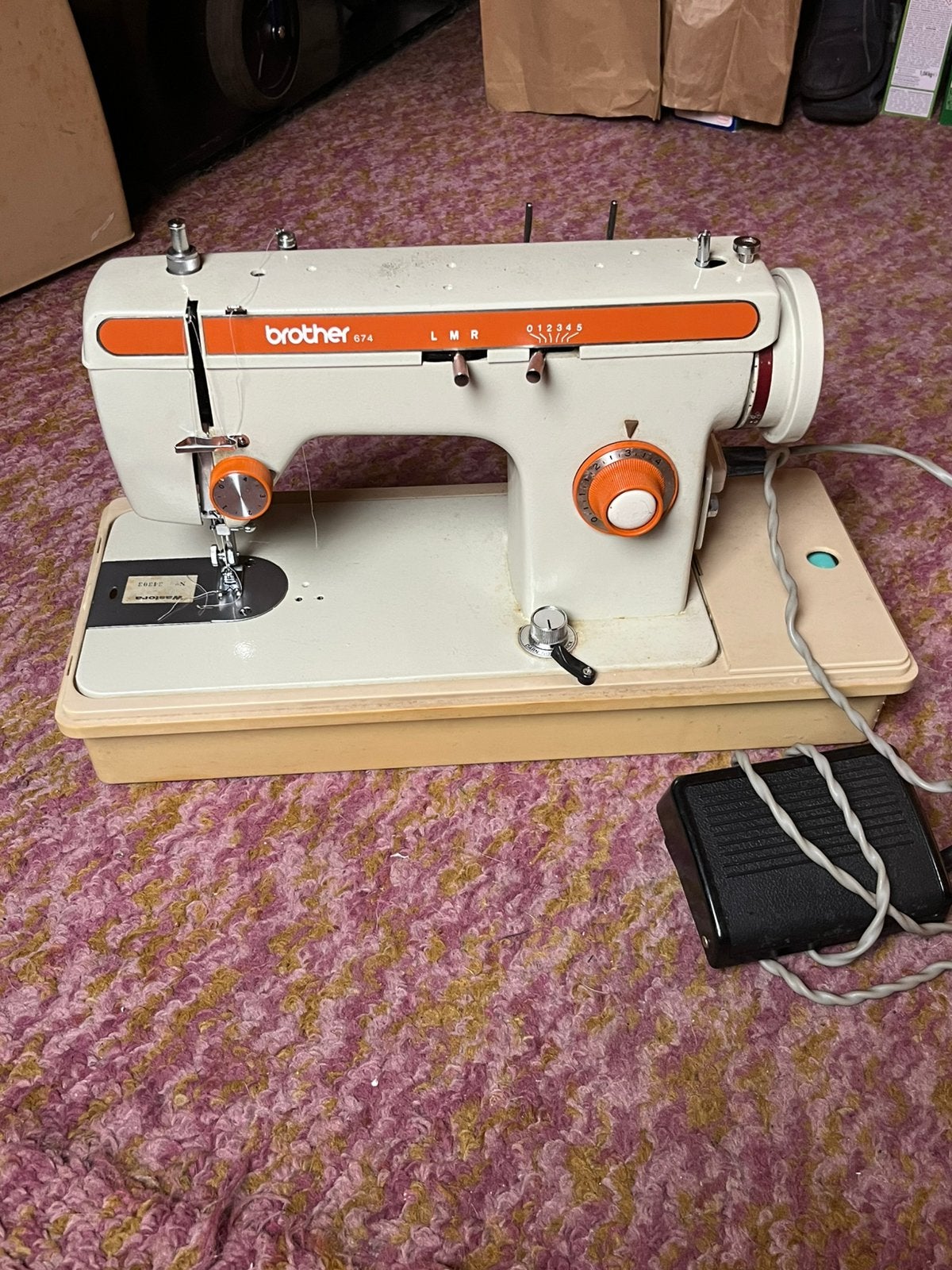 Gebruikte nog werkende naaimachine, Ophalen, Gebruikt, Naaimachine, Overige merken
