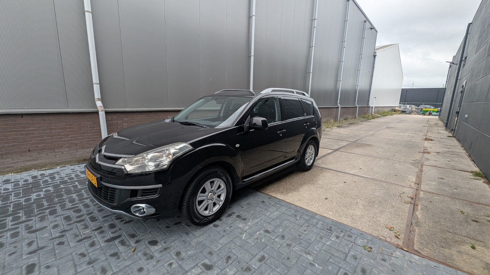 Citroën C-Crosser 2.4 16V 4WD CVT 7P 2008 Zwart, Auto's, Automaat, C-Crosser, 4 cilinders, 7 stoelen