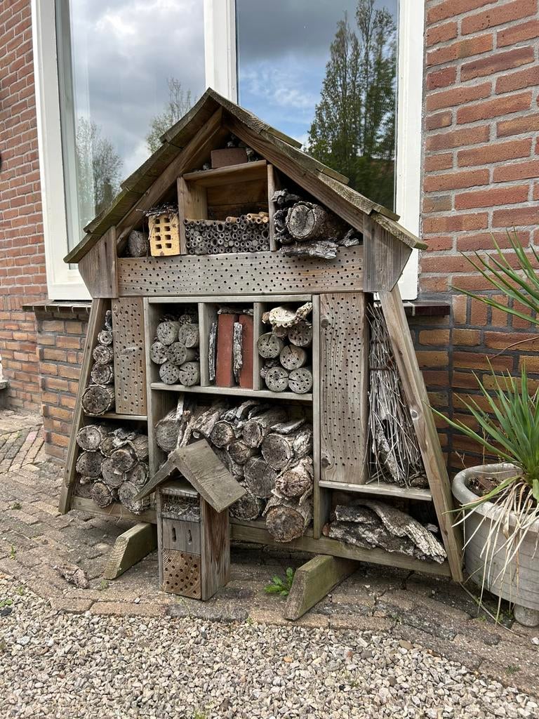 Insectenhotels, Ophalen