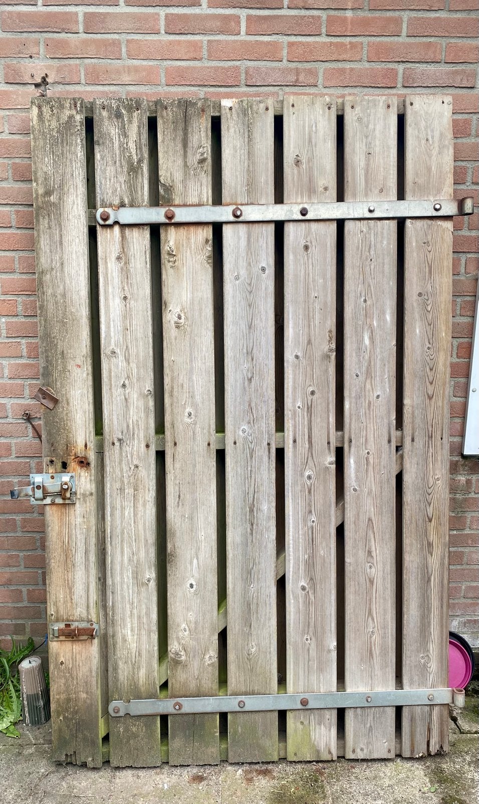 Gratis Schuttings deur port tuindeur, Tuin en Terras, Schuttingen, Ophalen, Hout, Minder dan 3 meter, 1 tot 2 meter