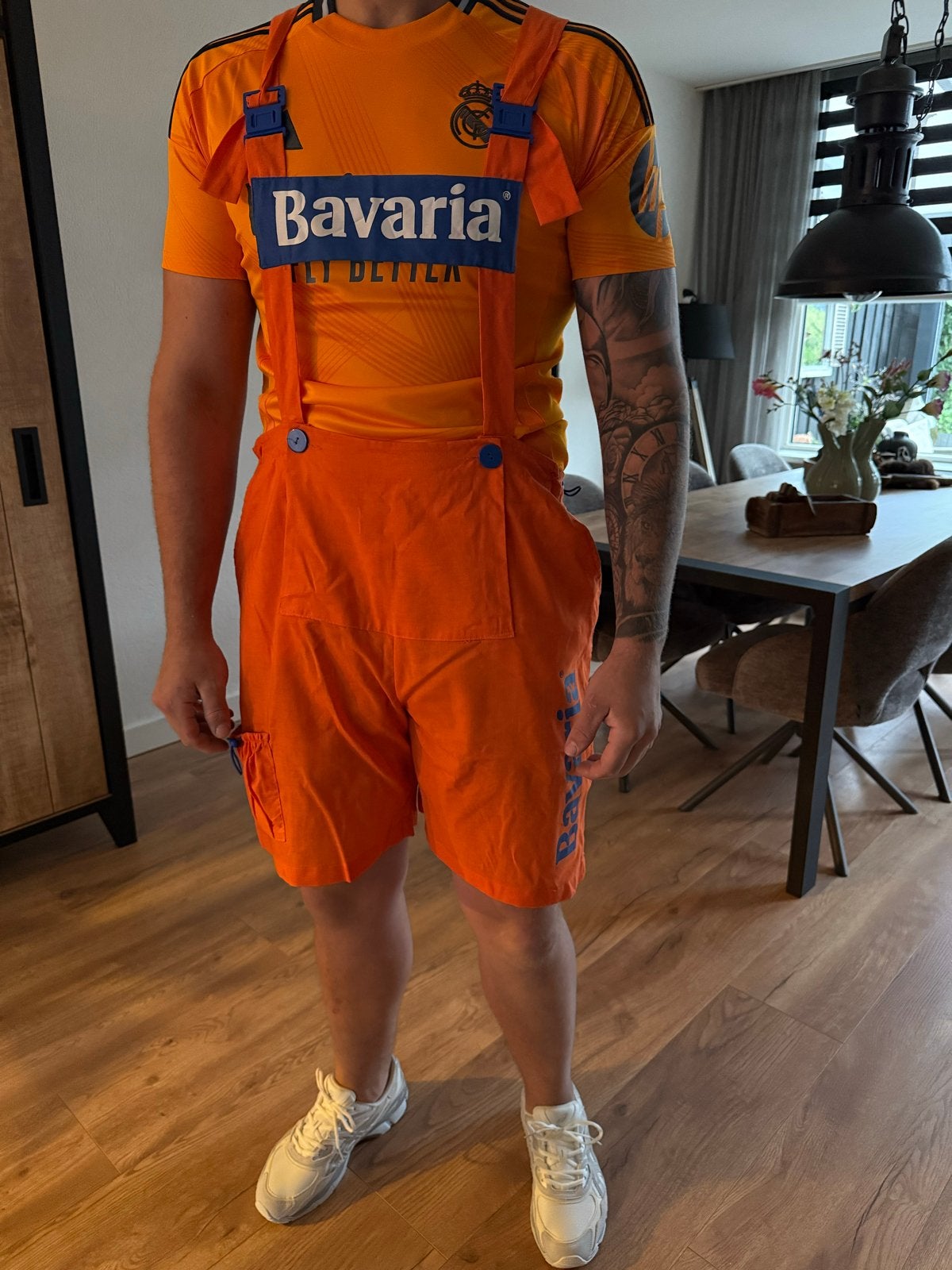 Bavaria Leeuwenpak / Oranje Leeuw met staart en leeuwenpet, Maat 52/54 (L), Zo goed als nieuw, Kleding, Oranje of Koningsdag