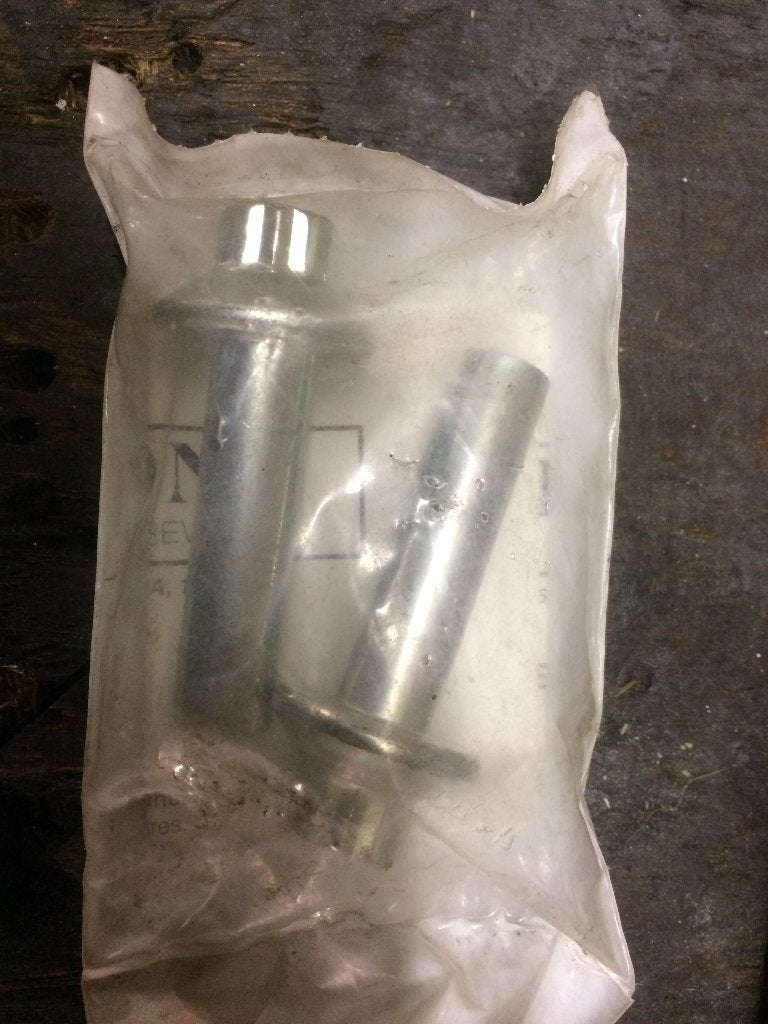harley cilinderkop lock-bouten (1 lange & 1 korte bout), Ophalen