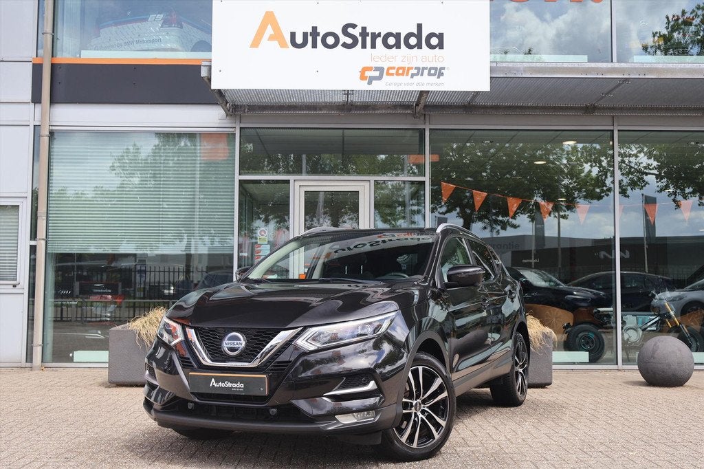 Nissan Qashqai 1.3 DIG-T N-Connecta 160pk I Pano I 360Cam I, Auto's, Nissan, Automaat, Stof, Gebruikt, 4 cilinders