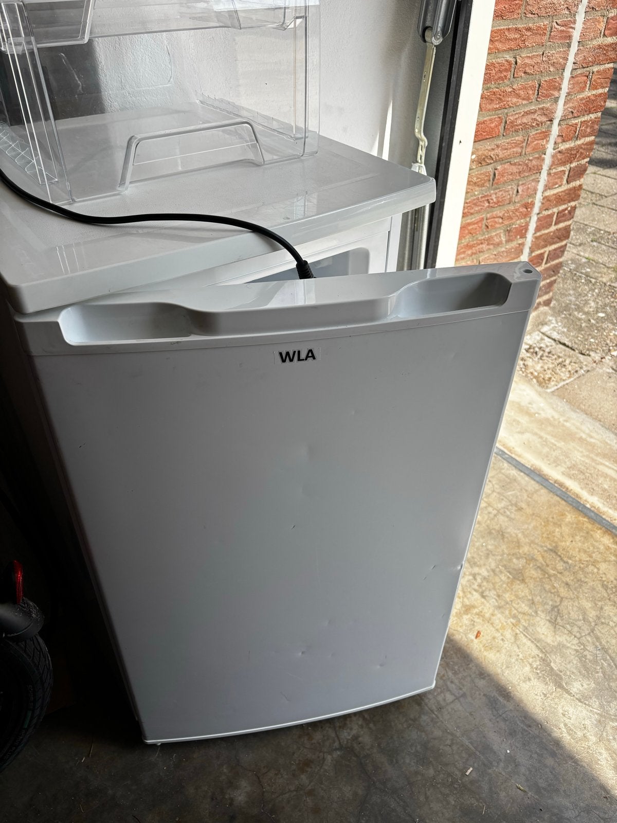 WLA Vriezer - Compacte vriezer 68 liter in goede staat!, Gebruikt, Minder dan 75 liter, 45 tot 60 cm, Met vriesvak