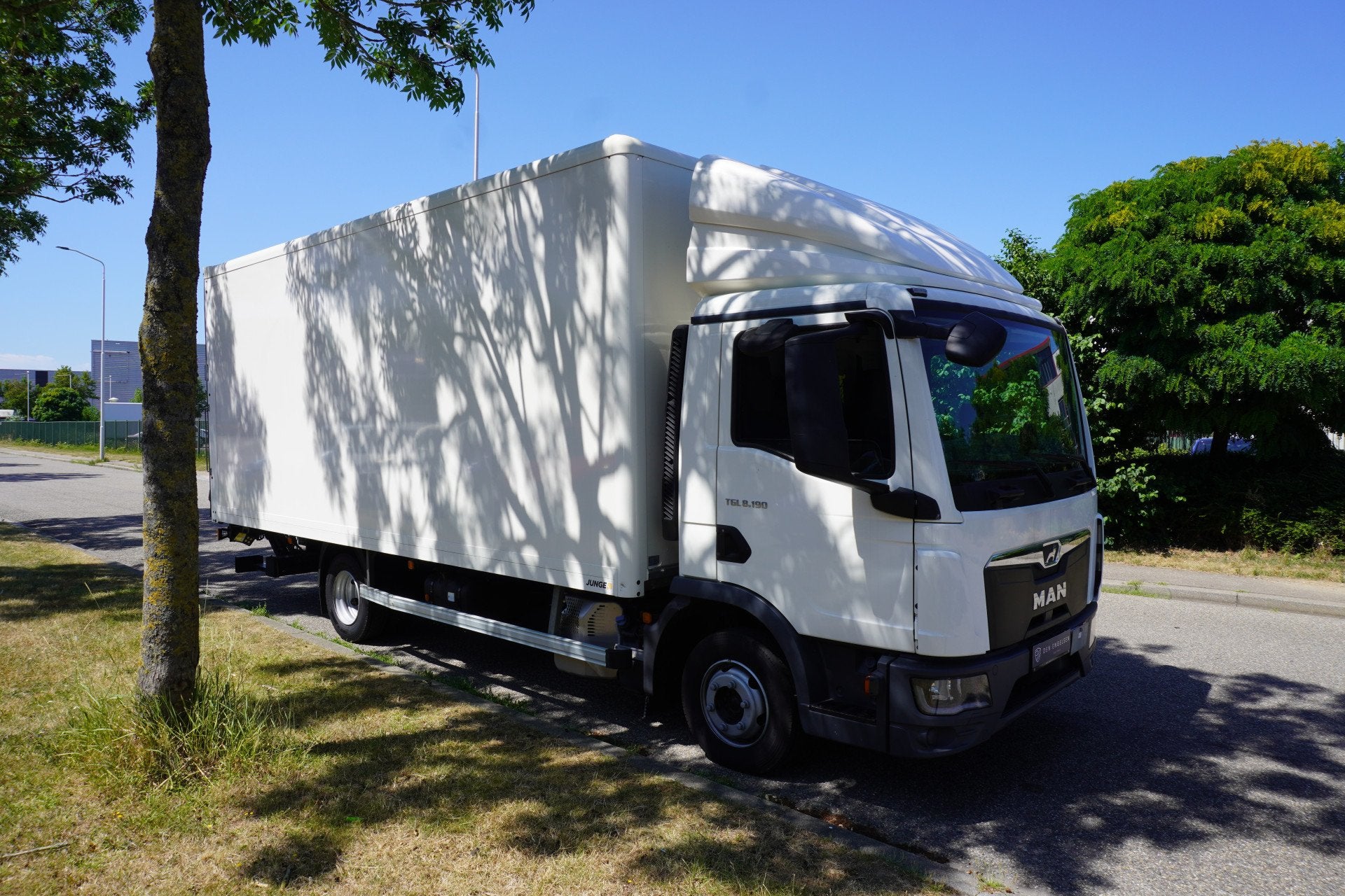 MAN TGL 8.190 4x2 Bakwagen Laadklep LBW 1000KG Camera Trekha, Automaat, Parkeercamera, 190 pk, MAN