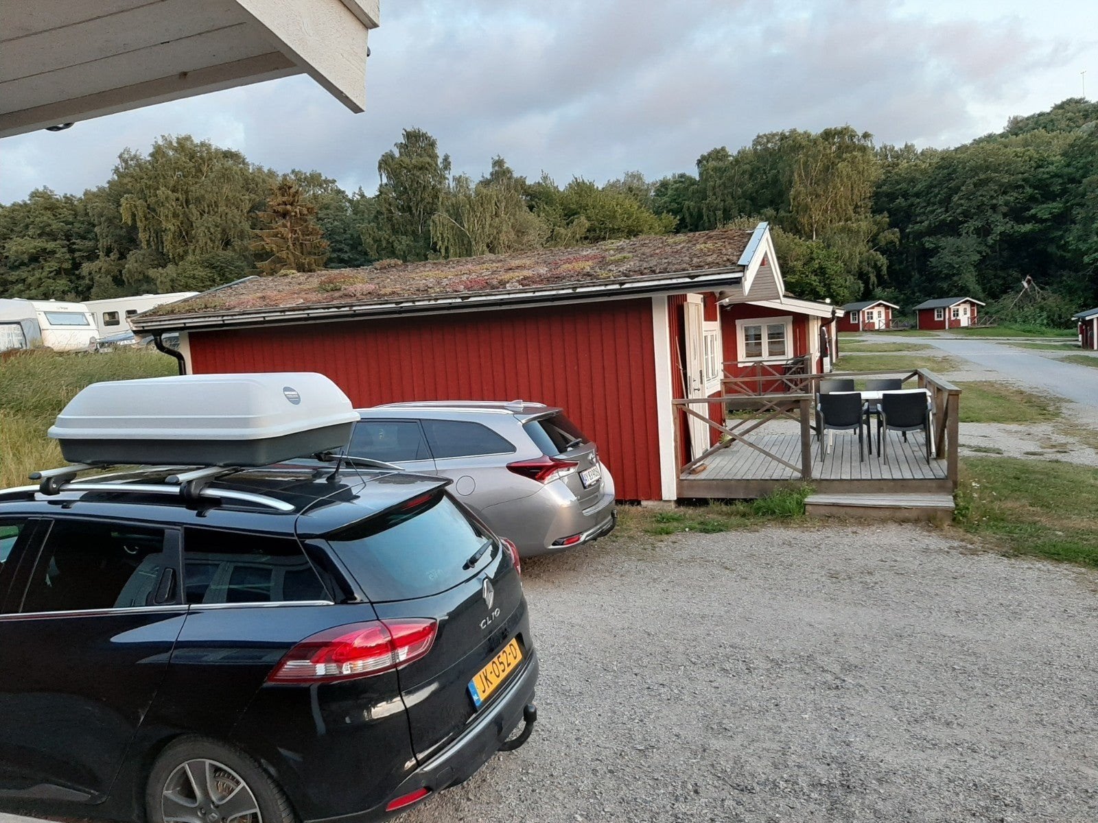 Dakkoffer met dakdragers voor dakrail, Auto diversen, Ophalen of Verzenden, Gebruikt
