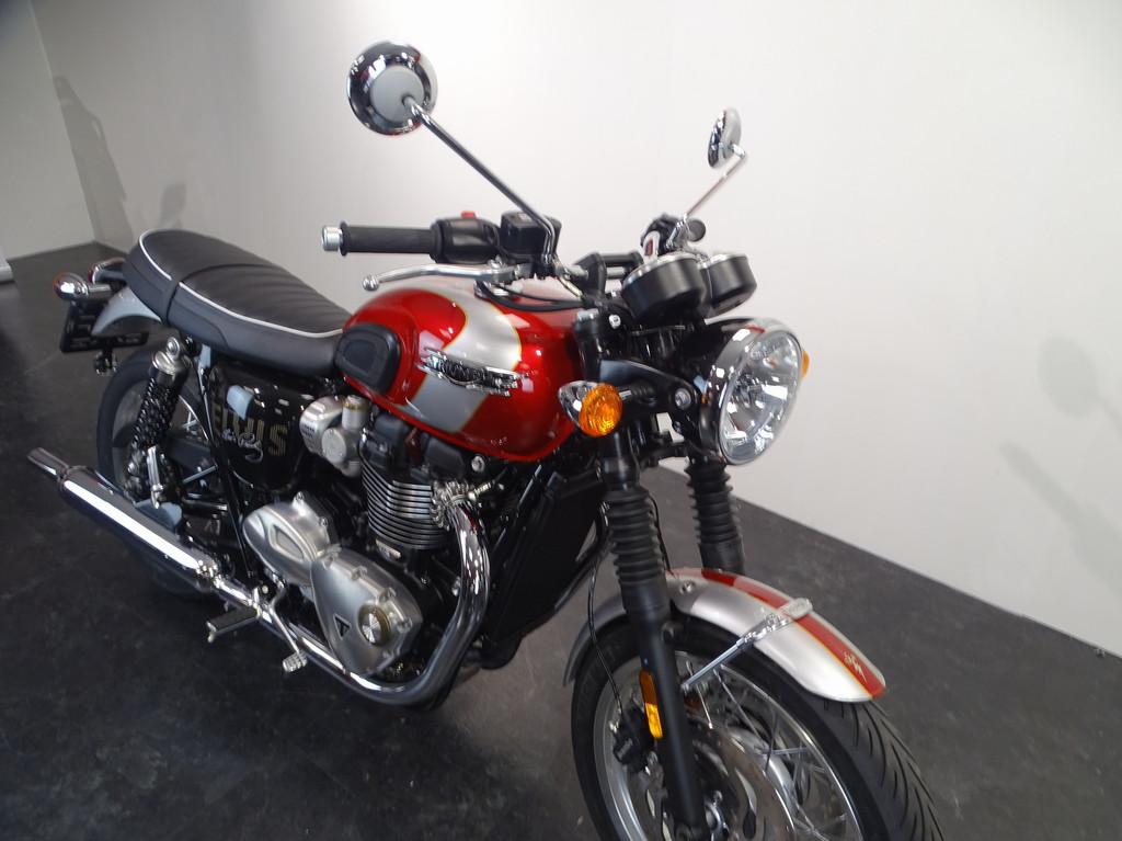 Triumph Bonneville T 120 ELVIS SPECIAL EDITION, Bedrijf, Meer dan 35 kW, Overig