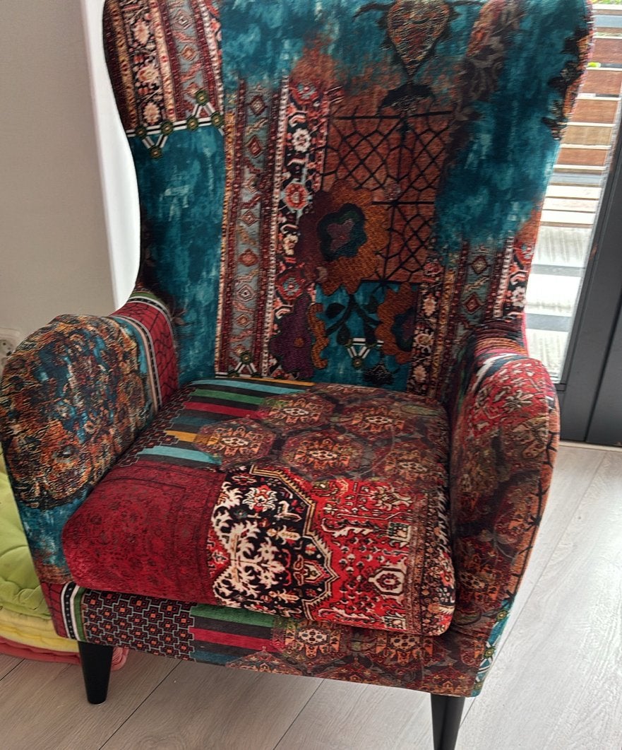 Mooie en aparte leunstoel met patchwork design, Ophalen, Gebruikt, Stof, 75 tot 100 cm