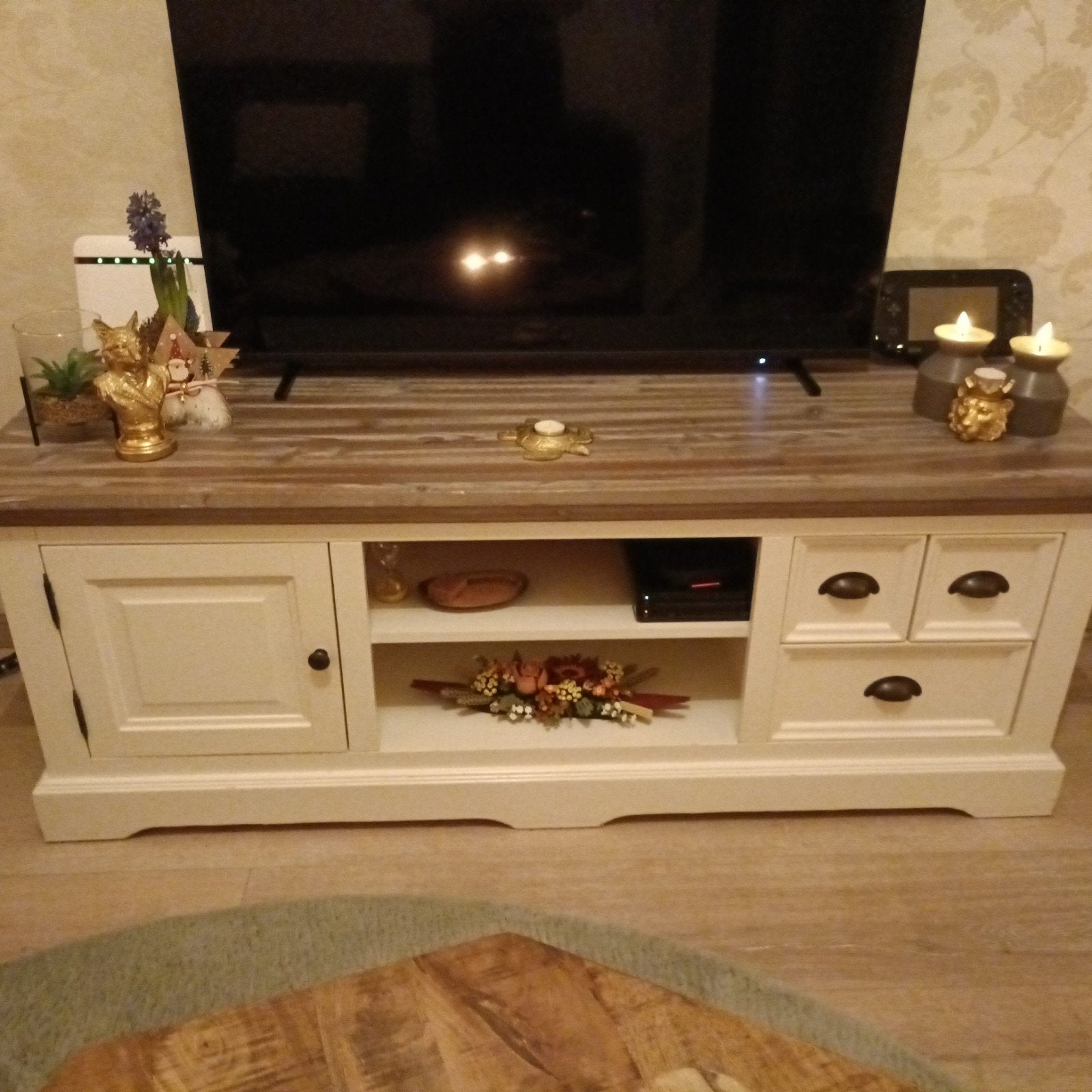 Landelijk TV-meubel met opbergruimte, Gebruikt, 100 tot 150 cm, Ophalen of Verzenden, Minder dan 100 cm