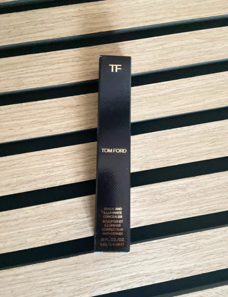Tom Ford Shade & Illuminate Concealer Sculpter nieuw, Gehele gezicht, Beige, Nieuw, Ophalen of Verzenden