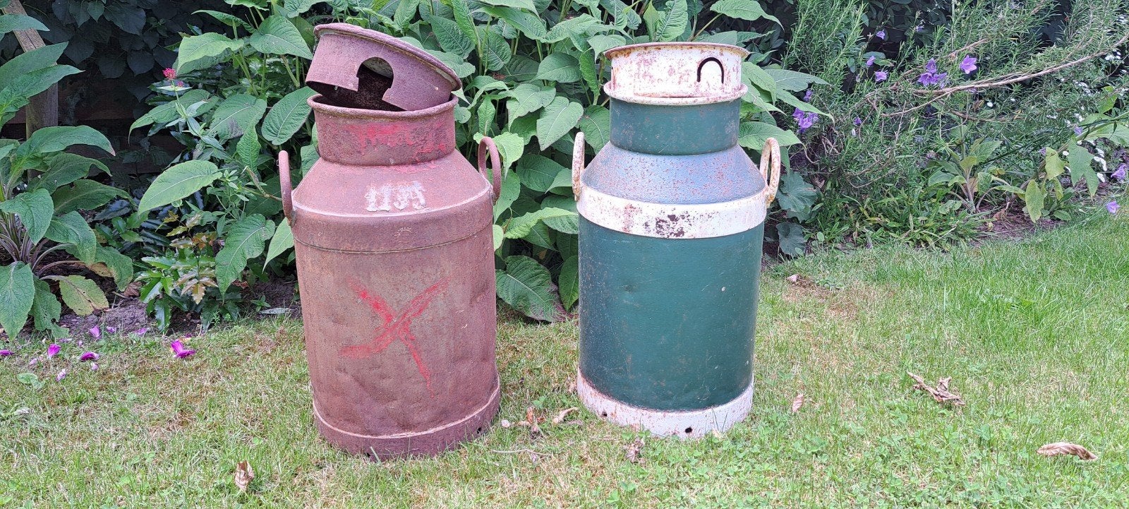 Set van 2 oude Melkbussen - Decoratief, Ophalen