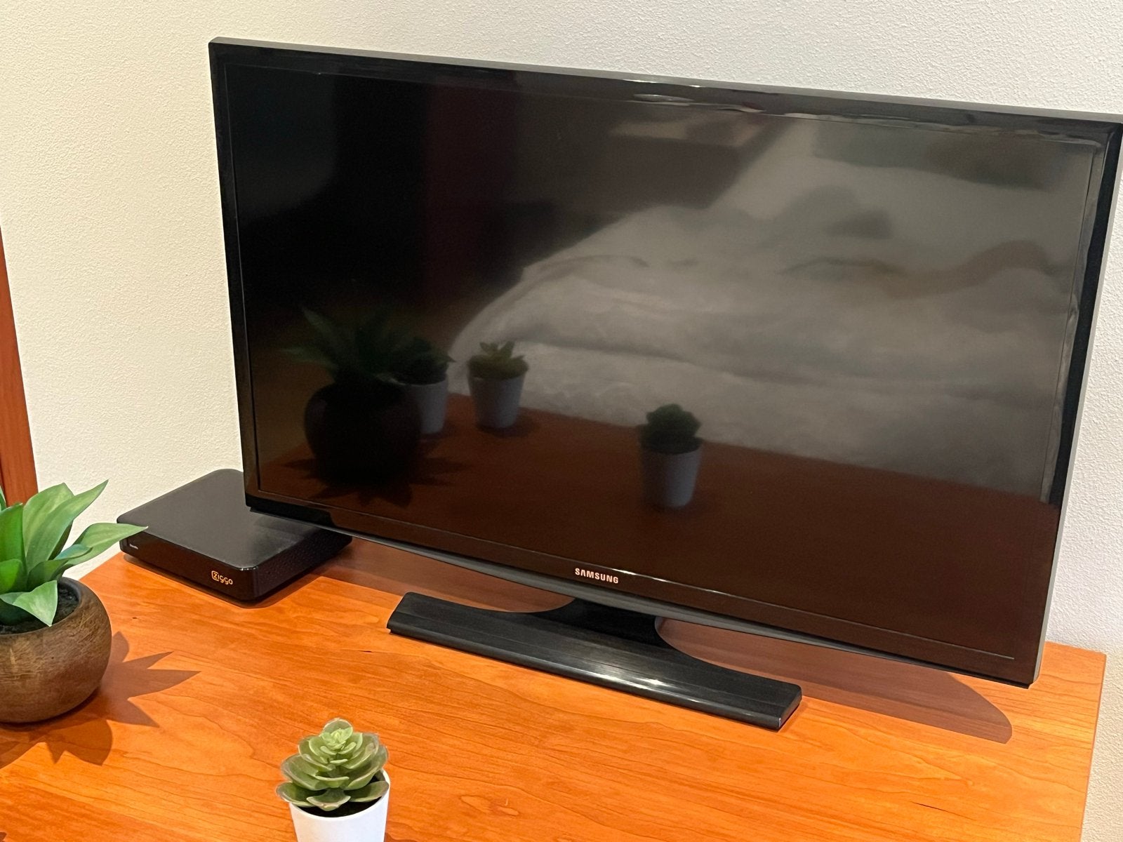 Samsung UE28J4100AW 28 inch HD Ready LED TV, Audio, Tv en Foto, Televisies, Zo goed als nieuw, LED, 60 tot 80 cm, HD Ready (720p)