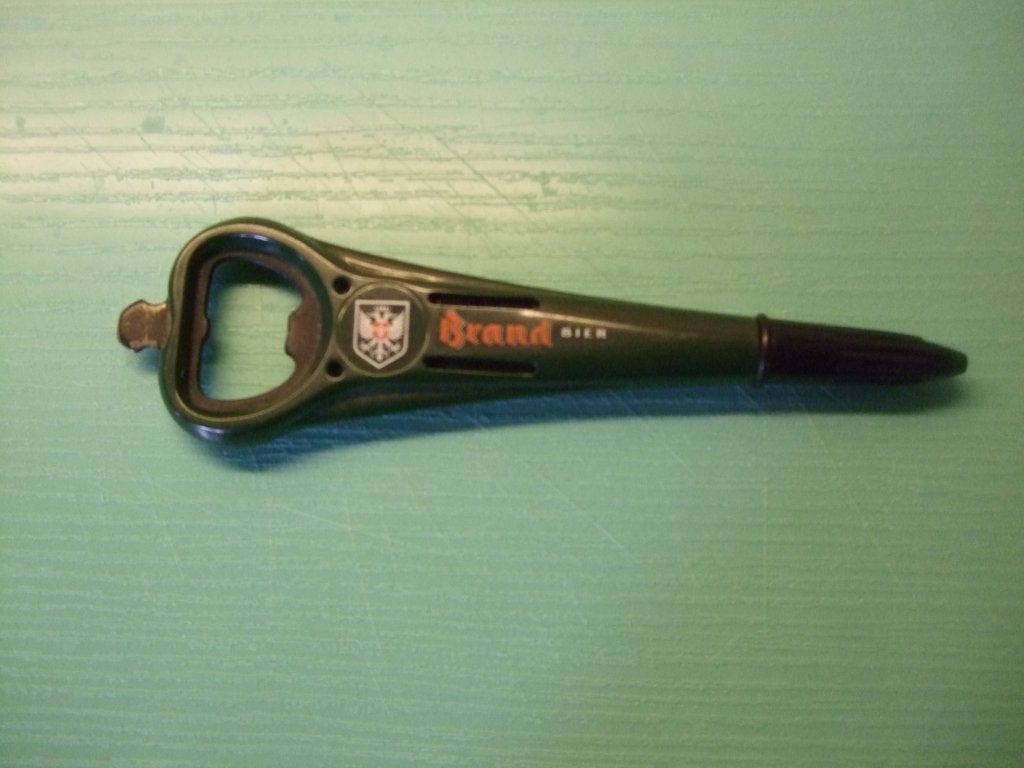 Brand bier opener cq pen (nr.9), Verzamelen, Biermerken, Ophalen of Verzenden, Nieuw, Flesopener, Brand