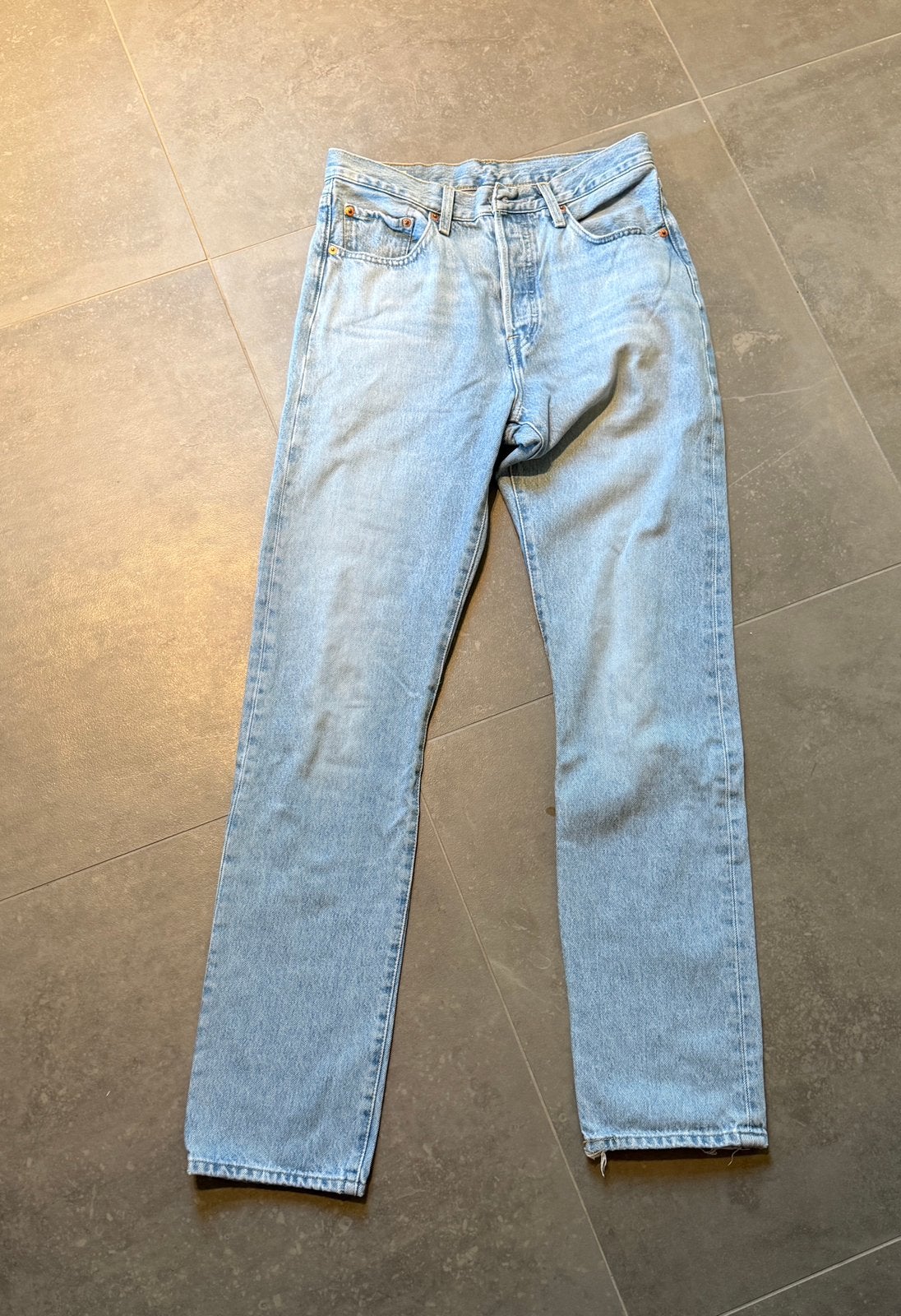 Levi’s 501 W27 L32 lichtblauw, Verzenden, Zo goed als nieuw, Blauw, W27 (confectie 34) of kleiner