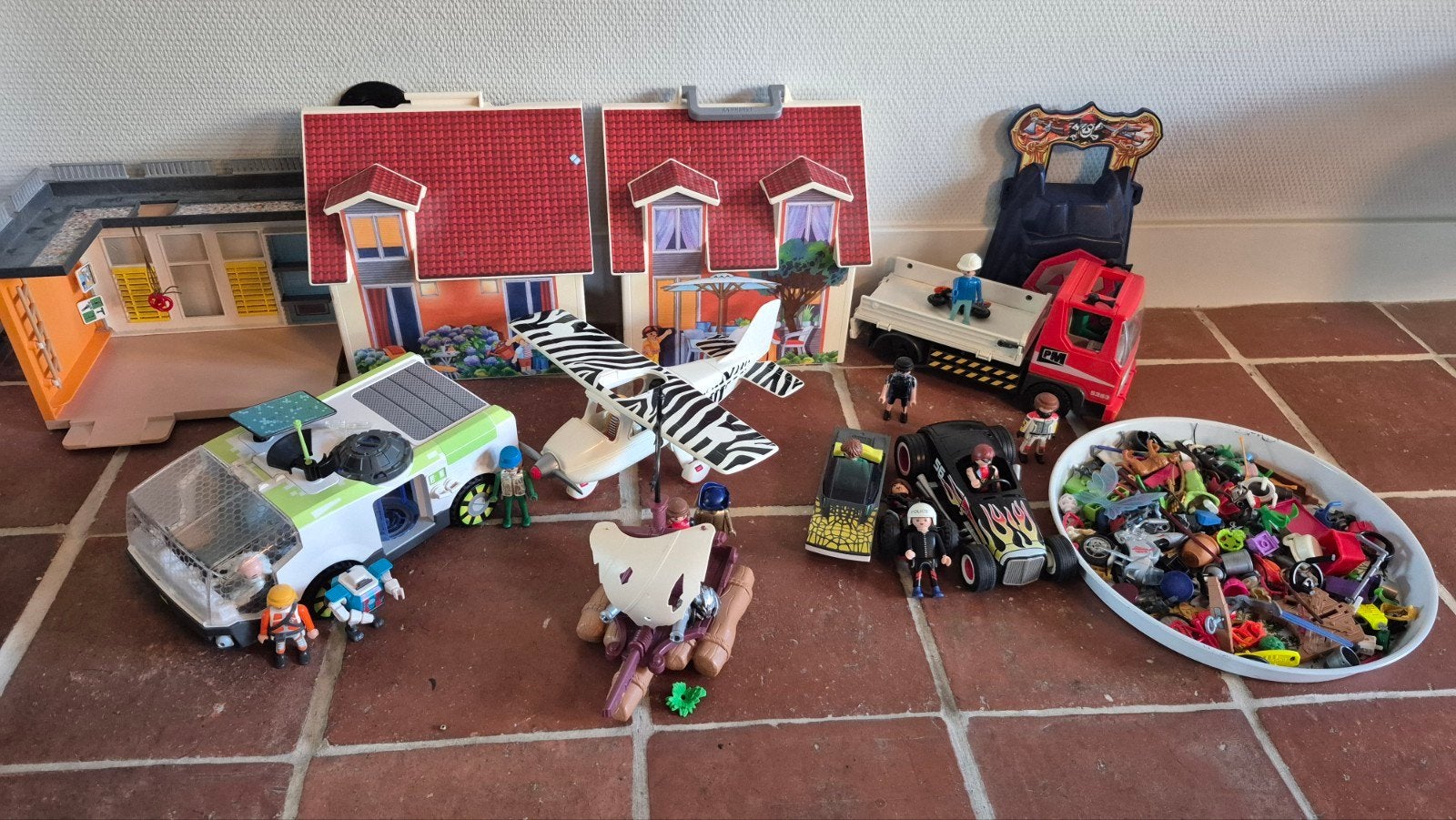 Grote Playmobil collectie: huis, vliegtuig, auto's, Ophalen of Verzenden, Gebruikt, Complete set, Overige typen