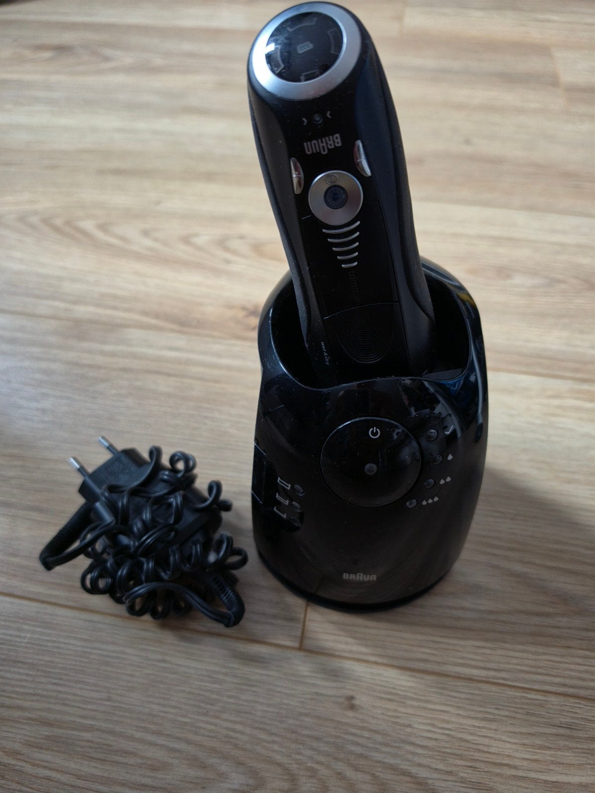 Braun Series 7 scheerapparaat met Clean & Charge station, Ophalen, Gebruikt, Scheren en Epileren