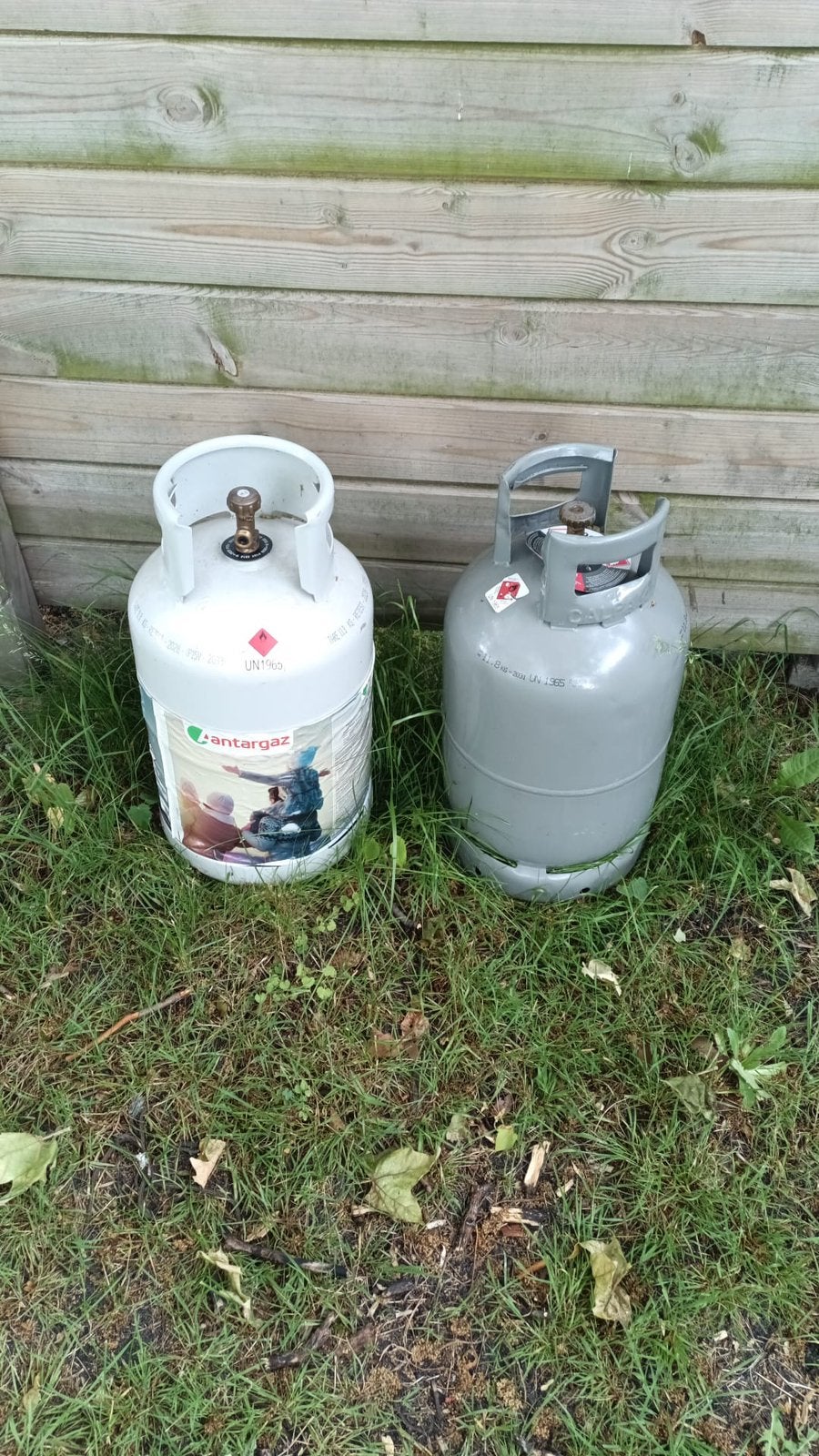 2 lege gasflessen, Ophalen, Gebruikt