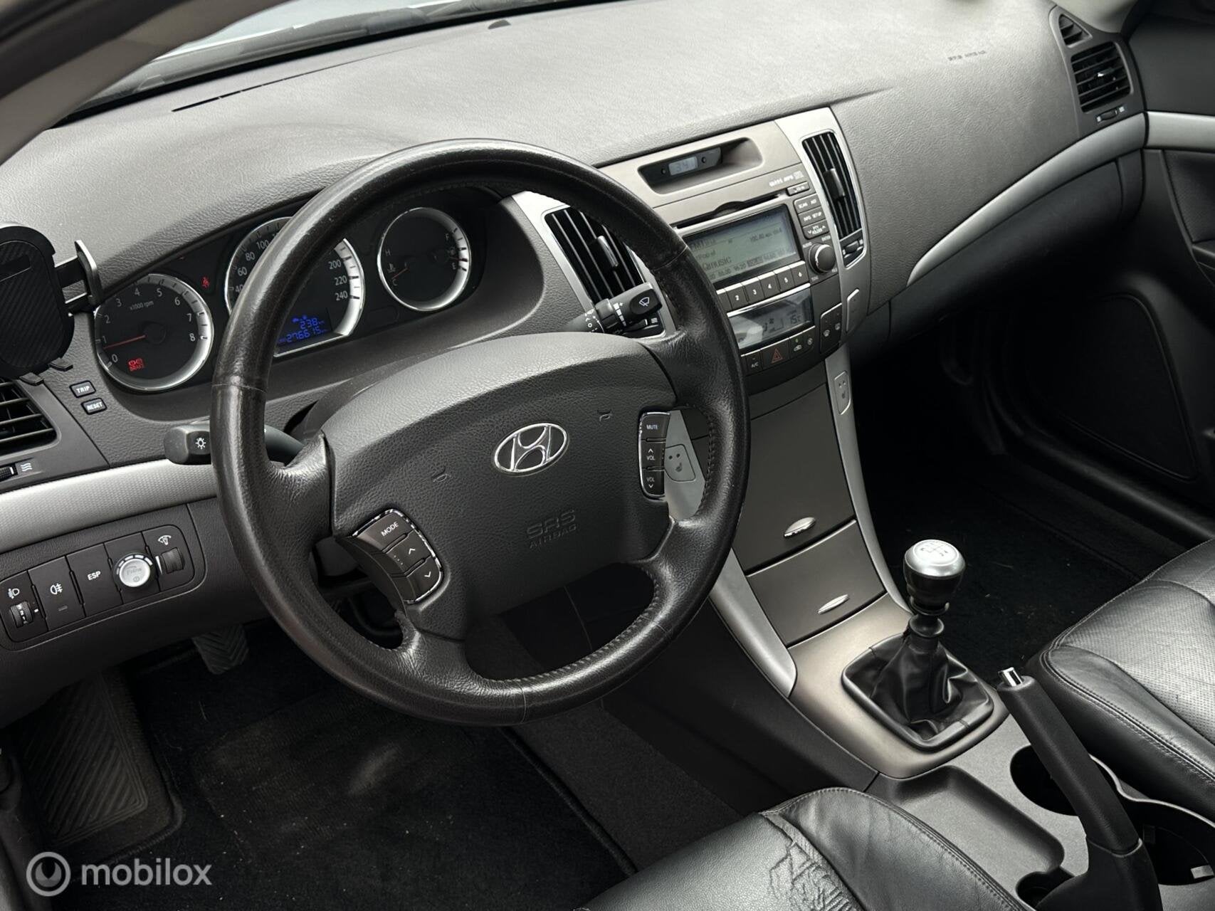 Hyundai Sonata 2.0i Dynamic | LPG-G3 | Handgeschakeld | Lede, Auto's, 1998 cc, Zwart, 4 cilinders, Parkeersensor