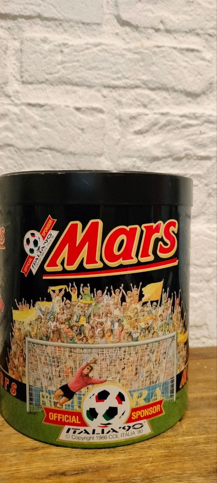 Mars voorraadblik voetbal ITALIA 1990., Ophalen of Verzenden, Gebruikt, Overige