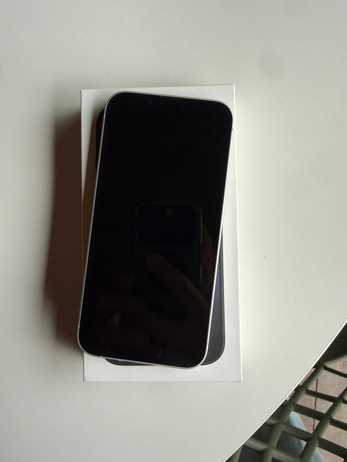 Iphone 16e nieuwstaat batterij 100%