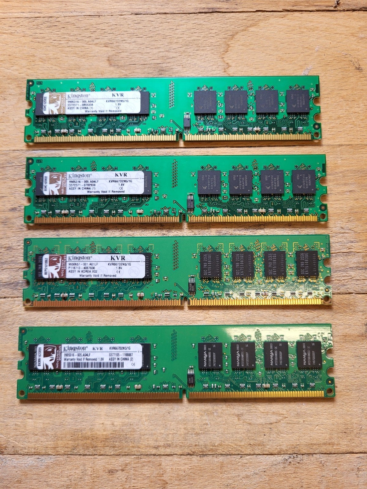 4x 1GB Kingston ValueRAM DDR2 PC2-5300 CL5 Geheugen, Computers en Software, RAM geheugen, Ophalen, Gebruikt, DDR2, Desktop