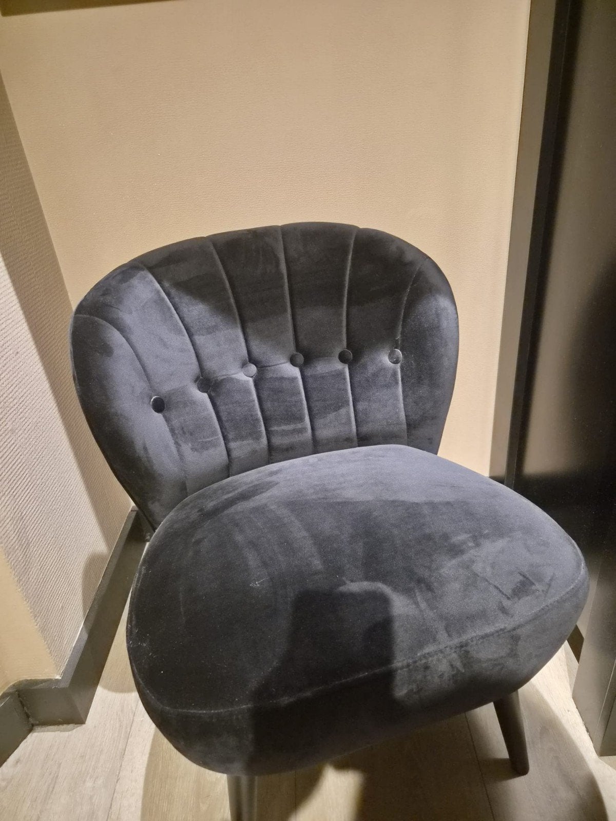 Stijlvolle zwarte fluwelen fauteuil, Ophalen, Klassiek, Elegant, Modern, Zwart, Zo goed als nieuw
