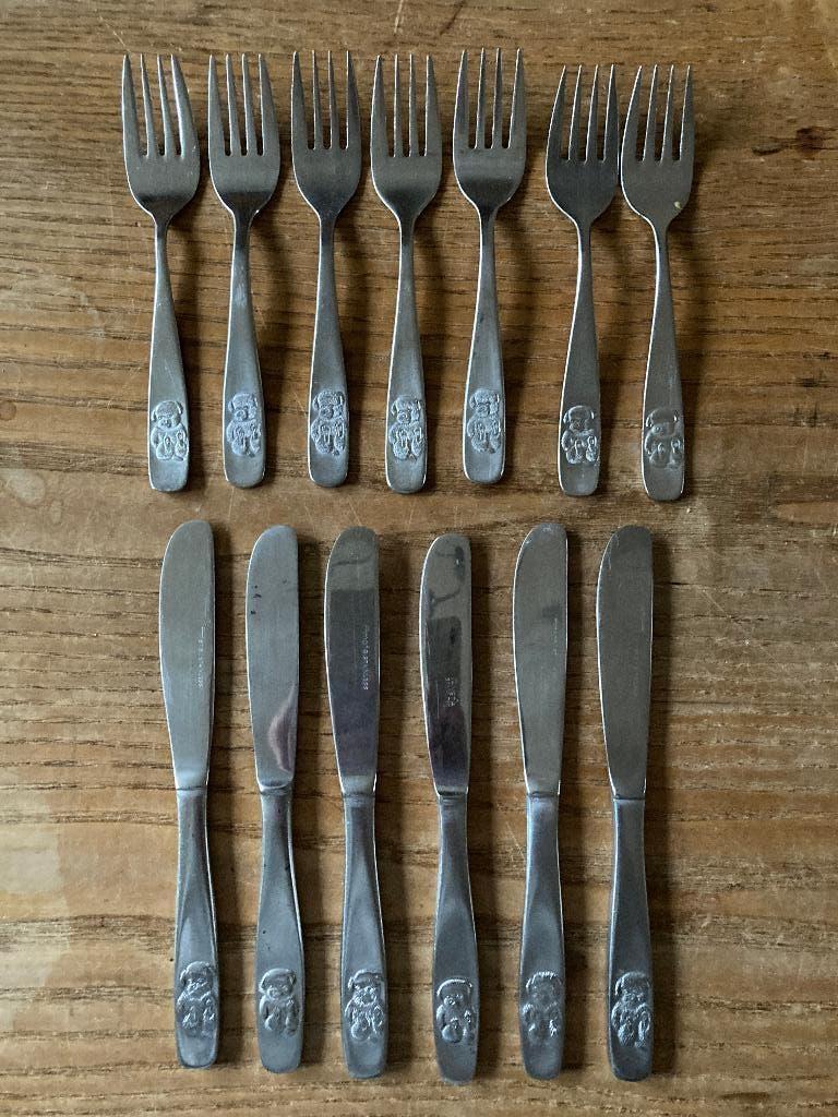 Vintage rvs kinderbestek Amefa beertje mes vork, Ophalen of Verzenden