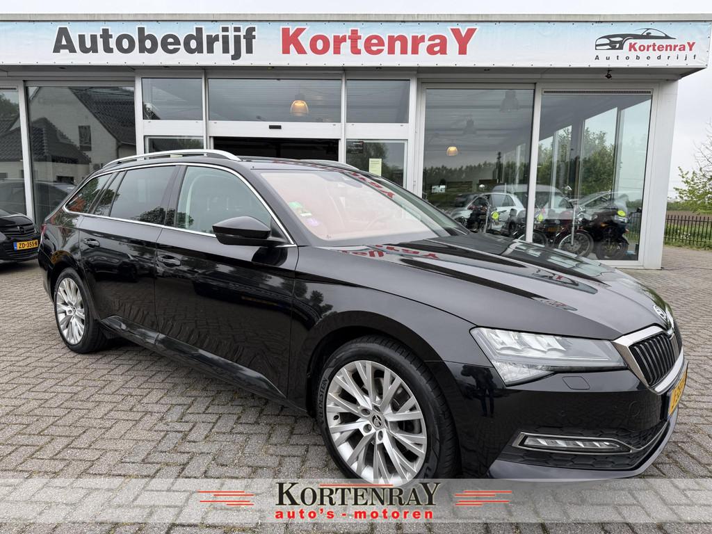 Skoda Superb Combi 1.5 TSI ACT Business Edition, Auto's, Skoda, 4 cilinders, 150 pk, Zwart, Origineel Nederlands
