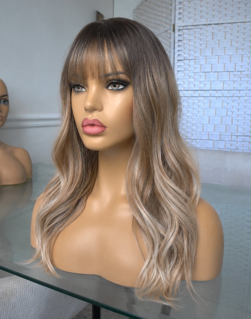 Balayage sytle pruik met pony | 14 inch lang, Verzenden, Nieuw, Pruik of Haarverlenging